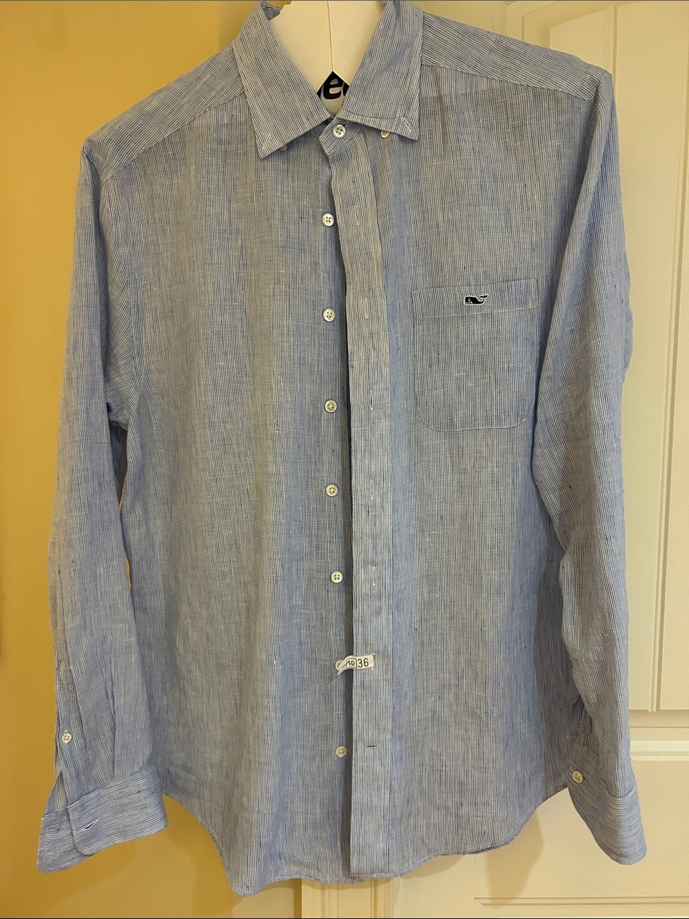 Vineyard Vines Men's Light Blue Button-Down Linen Shirt
